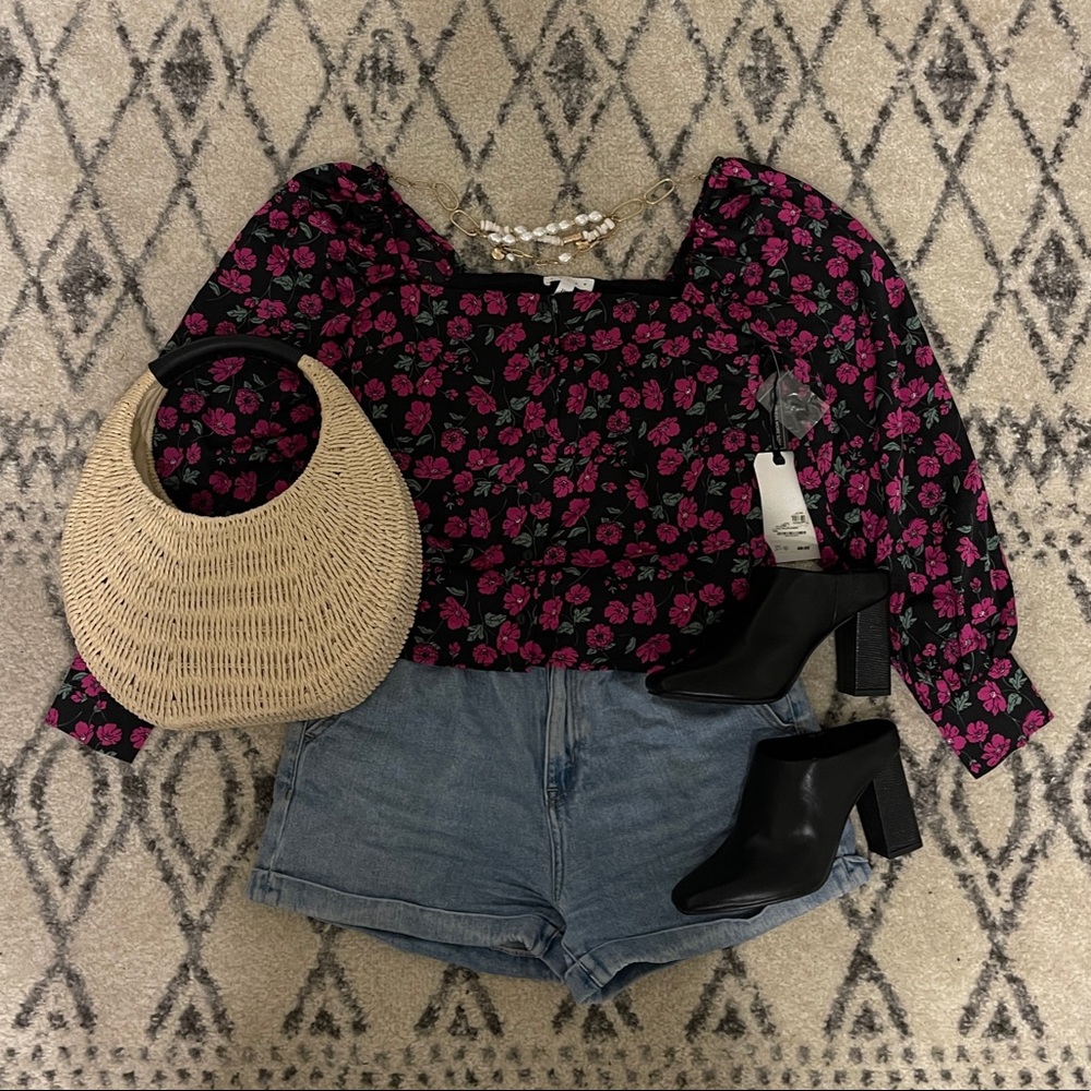 NWT XXS Leith floral cuffed sleeve top